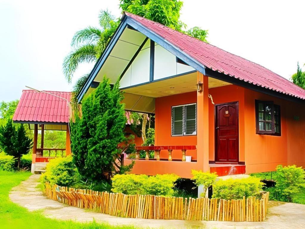 Umphangburiresort Екстер'єр фото